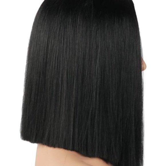 14” middle part bob wig main image 8